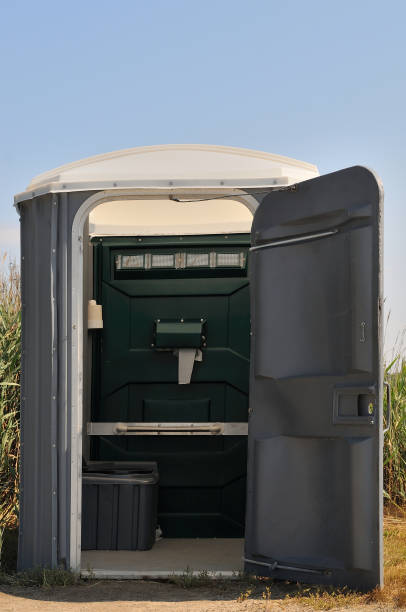 Best Emergency porta potty rental  in Gonzalez, FL